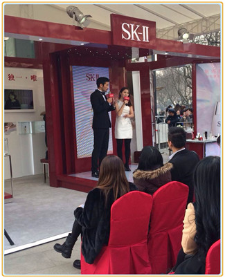 华威安保派出两人组贴身保镖小组保护高以翔、井柏然代言SK-II、KOSE化妆产品活动会