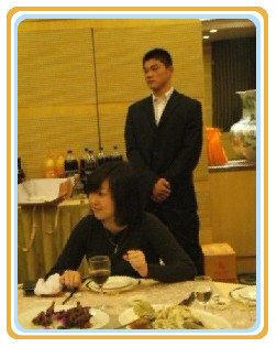 我司一名保镖与雇主杜女士带现金